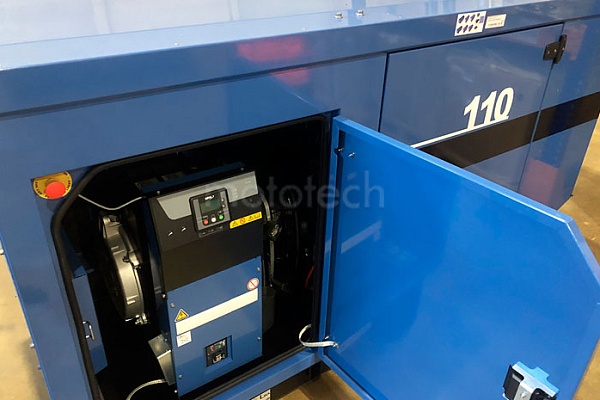 SDMO J110K в кожухе