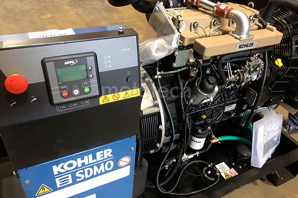 SDMO K33 в кожухе